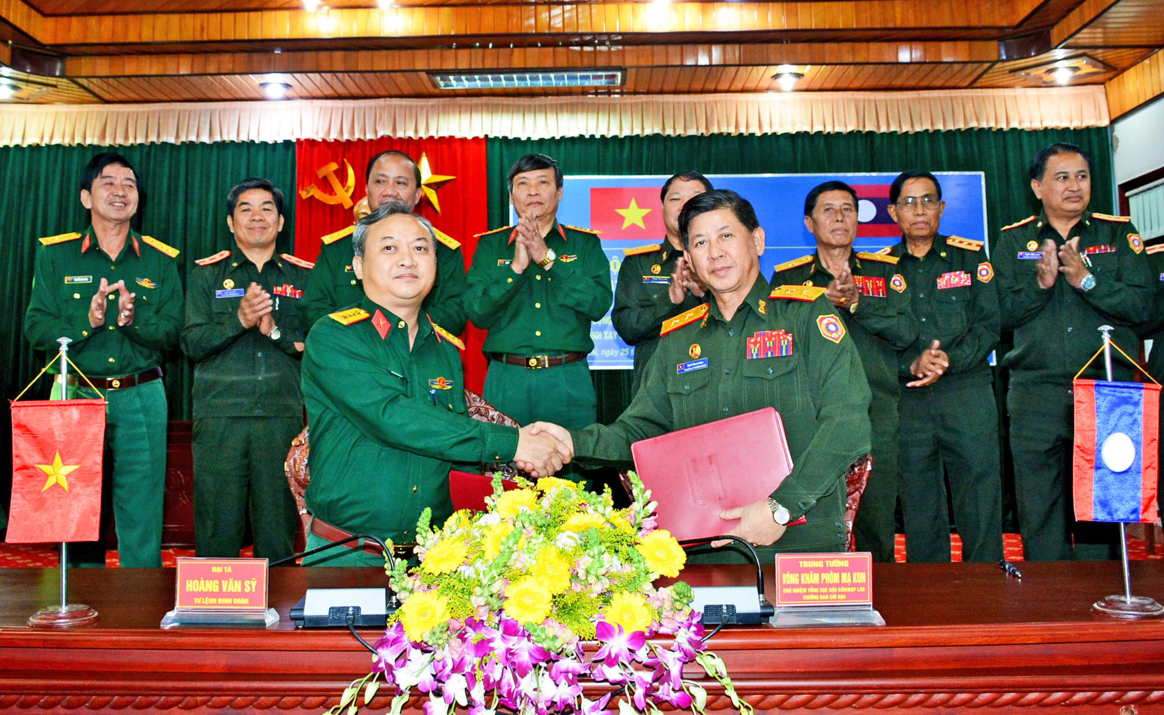 Tình hữu nghị Việt-Lào trên vùng đất khó Xay Sổm Bun